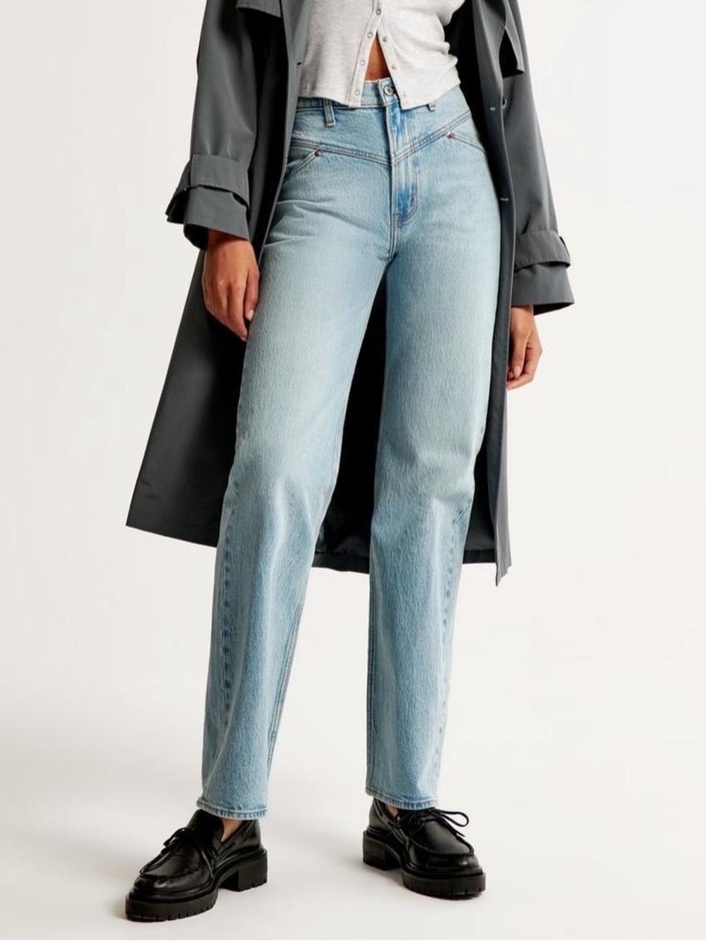 Abercrombie Women’s High Rise 90s Relaxed Jean - Picture 1 of 3